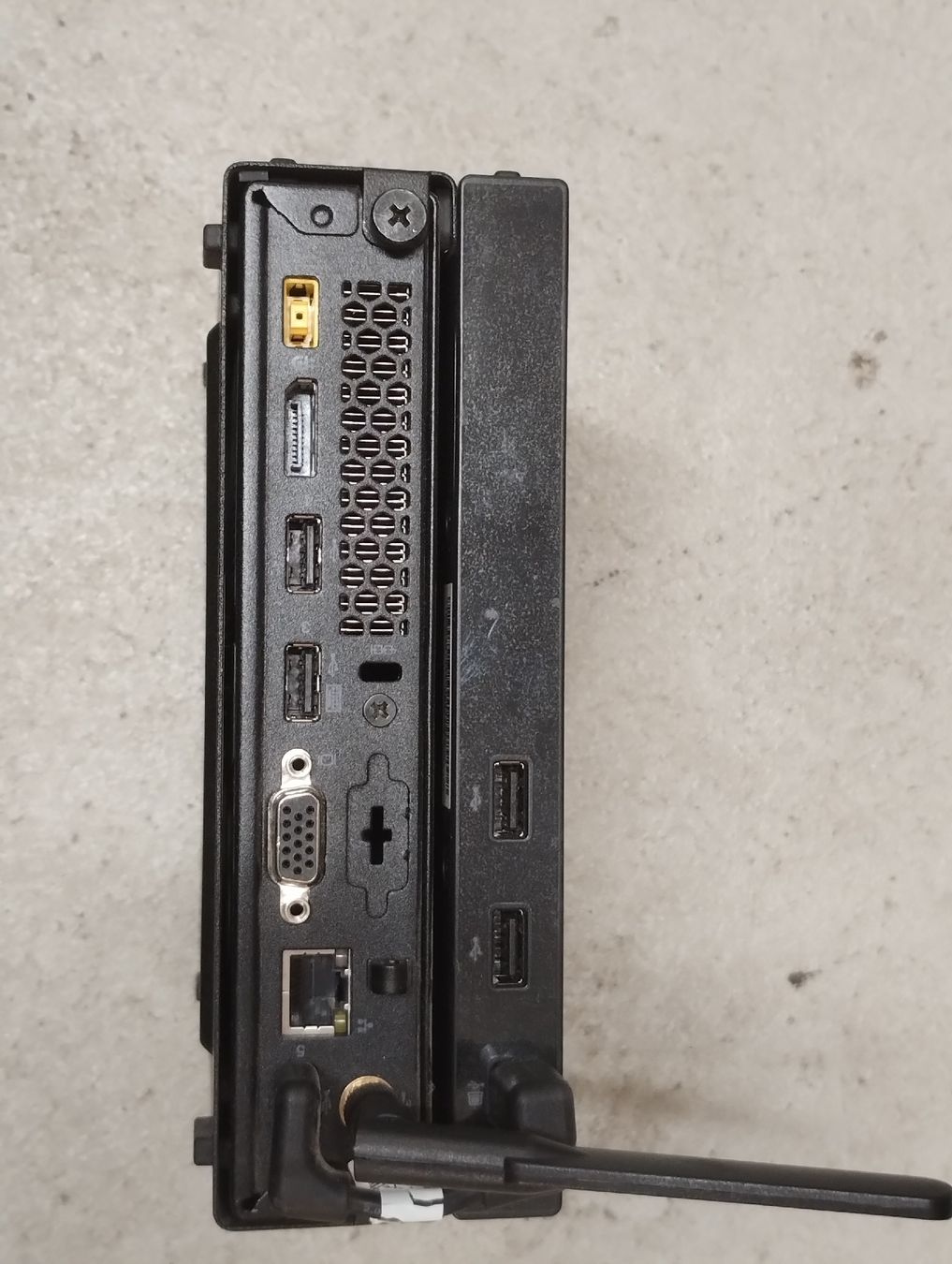 Lenovo PC: Lenovo ThinkCentre Mini PC DVD-RW WLAN mit Netzteil – Usato da Zürich venduto da danihell 3