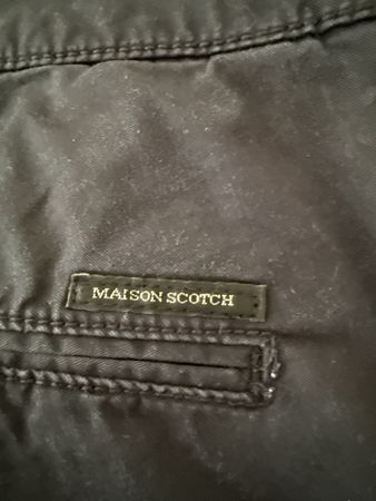 Maison Scotch Chinos, size 27/32, stylish and comfy!