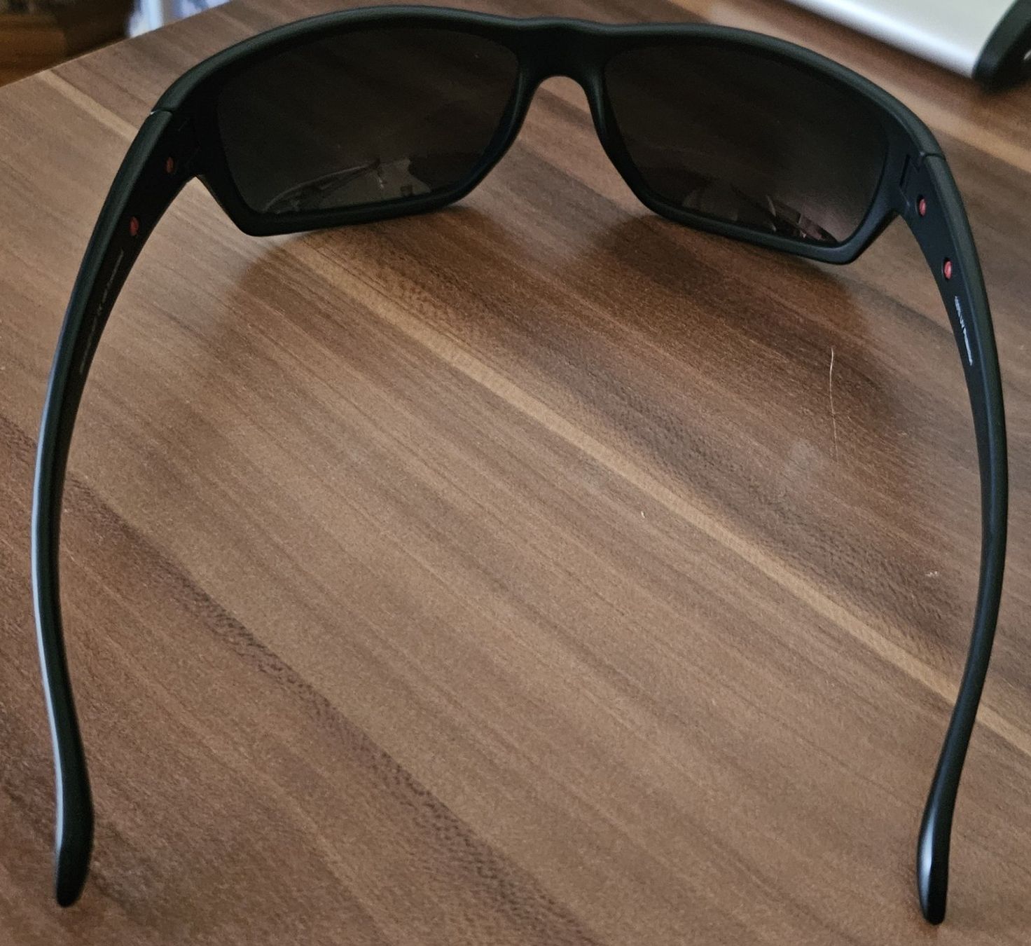 Lunettes & Verres: Sonnenbrille schwarz rot verspiegelt – Neuf (Voir description) à Muttenz par Gepard23 2