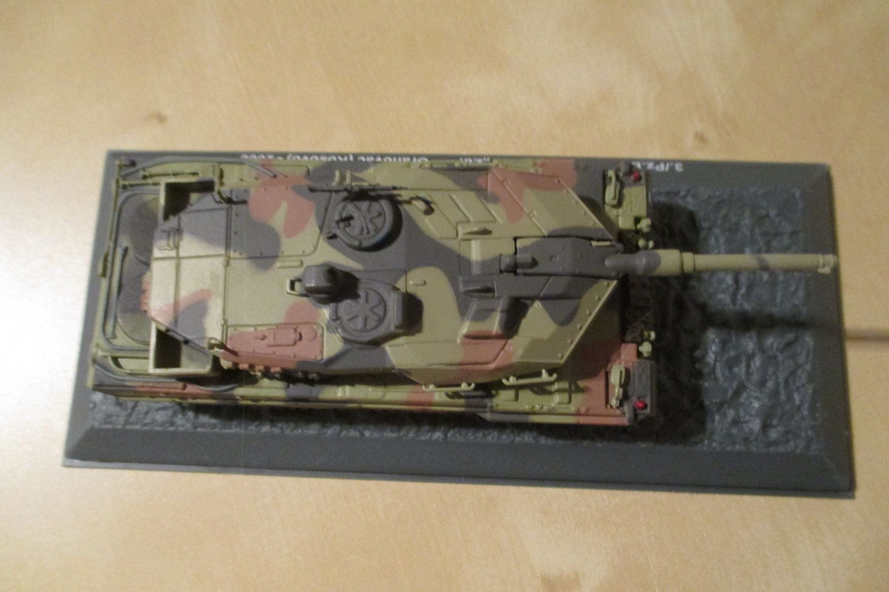 Kit di modellismo & Modellini statici: Kampfpanzer Leopard 2A5 Metall-Modell – Nuovo (secondo la descrizione) da Lützelflüh-Goldb venduto da wli_9wqr 2