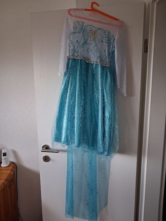 Neues Frozen Fasnachtskleid 130cm