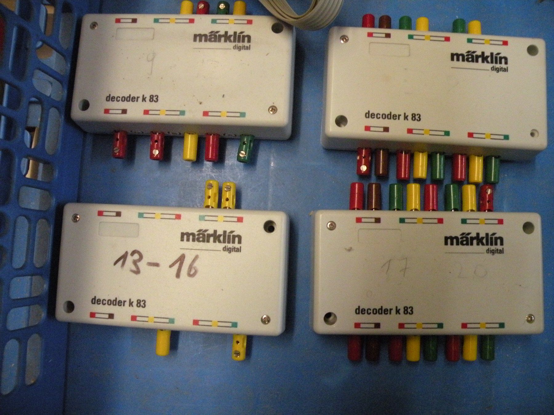 Märklin Modelleisenbahnen: Märklin Digital Decoder k83 und s88 Konvolut gebraucht – Gebraucht aus Steffisburg von loki36 1