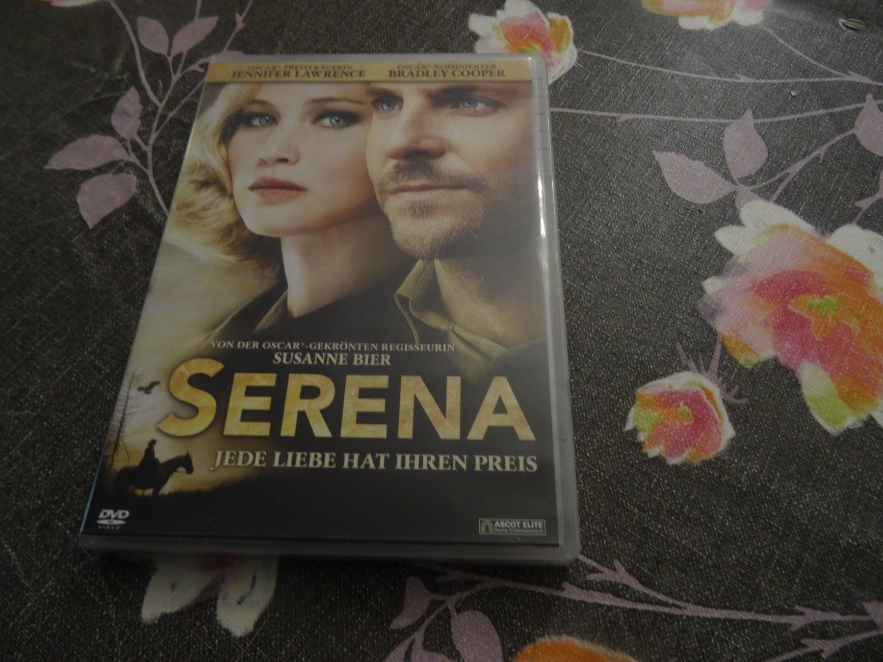 Tutti i DVDs: Serena (DVD) – Usato da Olten venduto da Disc-Verkauf