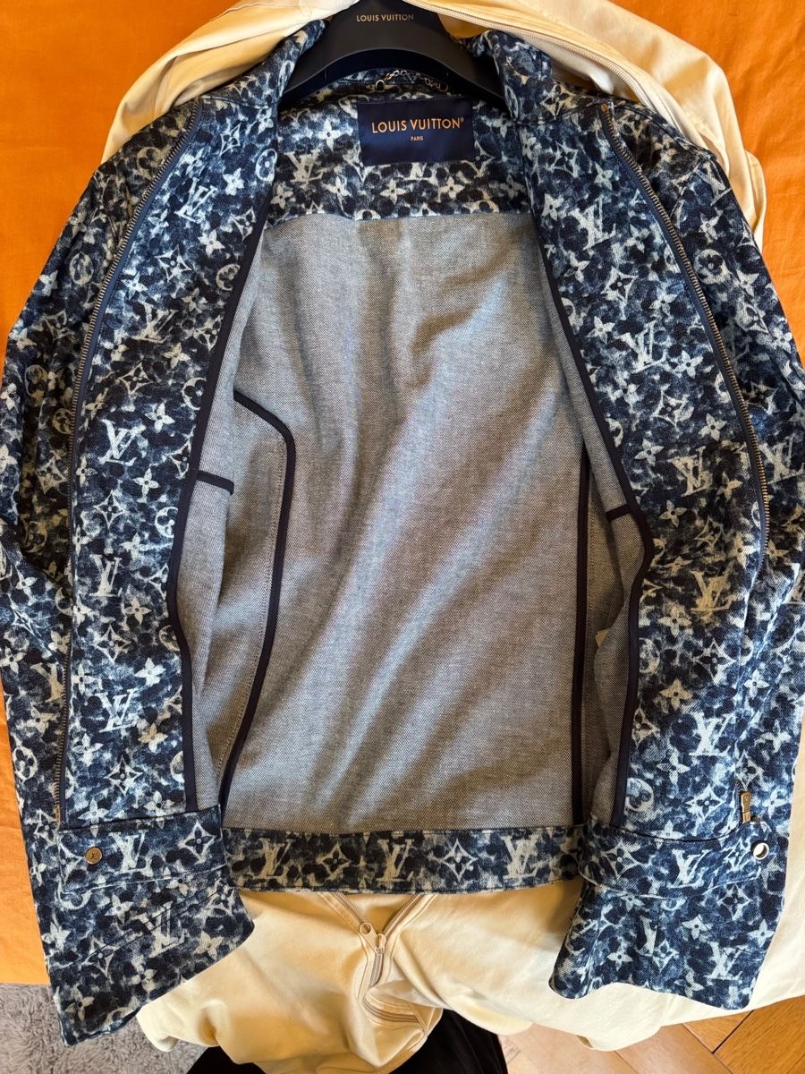 Louis Vuitton Vestes: Louis Vuitton Monogram Denim Jacket – Neuf (Voir description) à Rubigen par RbClank 2
