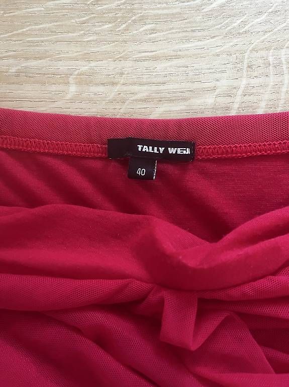 Vestiti: Abendkleid – Usato da Brittnau venduto da _livia_n_ 1