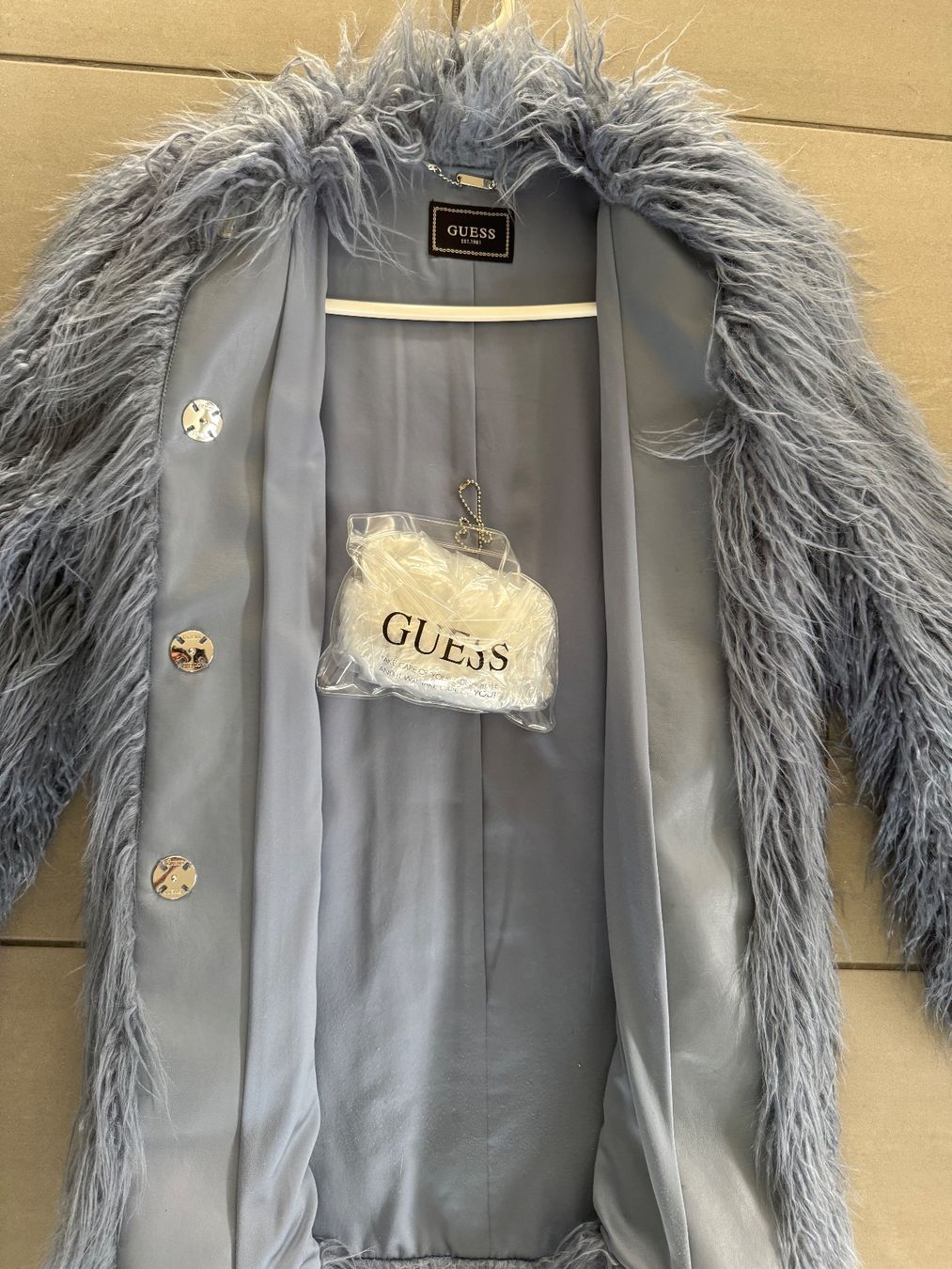 Jacken: Guess Jacke – Neu (gemäss Beschreibung) aus Baden von Clauudiaaa 6