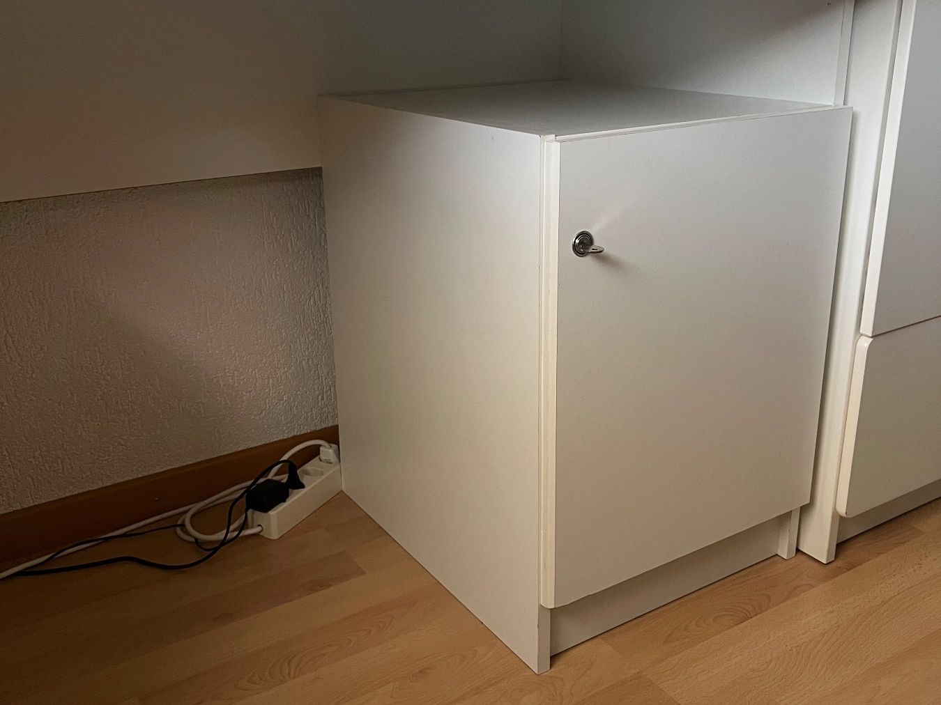 Ikea Schreibtische: Pult – Gebraucht aus Wattenwil von iry_j7kx 1