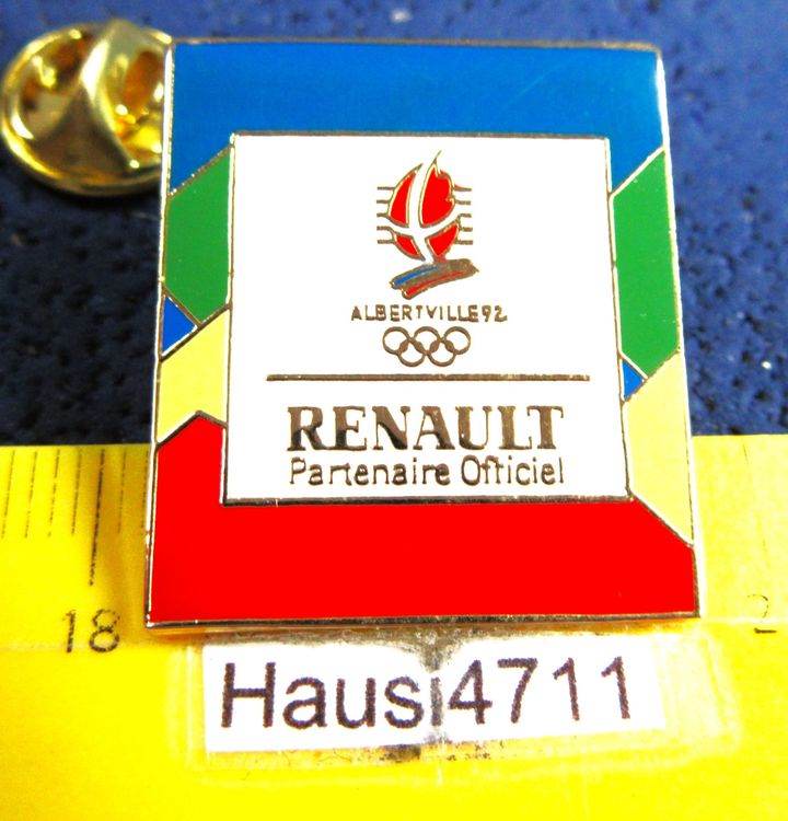 lot de 8 anciens pin s renault albertville 1992 sur presentoir