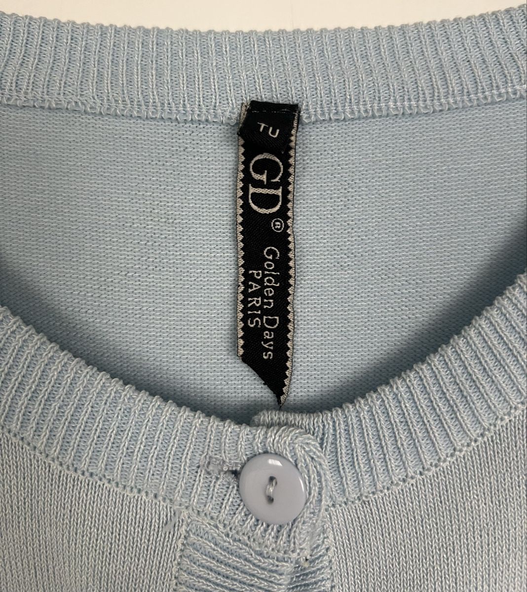 Pullover & Sweatshirts: Hellblaue Strickjacke mit Spitzeärmeln – Neu (gemäss Beschreibung) aus Uster von Family_Boutique 2