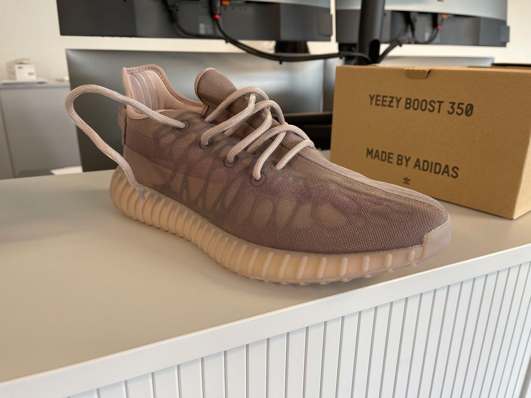 Adidas Scarpe da uomo: Yezzy Boost 350 V2 / Gr. 47 1/3 – Nuovo (secondo la descrizione) da Bachenbülach venduto da SimVal01