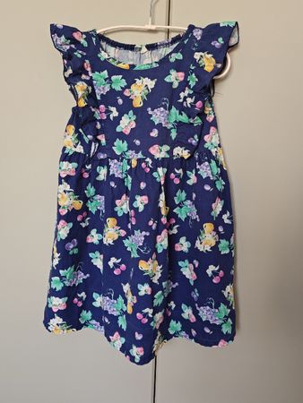 Sommerliches Mädchenkleid, Gr. 110/116