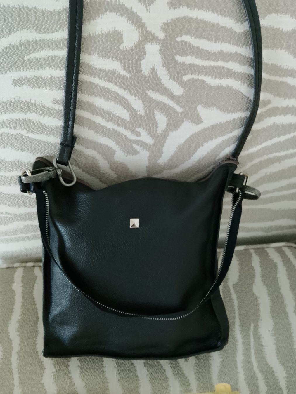 Borse da donna: Schultertasche schwarz Leder  Neu – Nuovo (secondo la descrizione) da Bellikon venduto da MellonCollieMitTwint