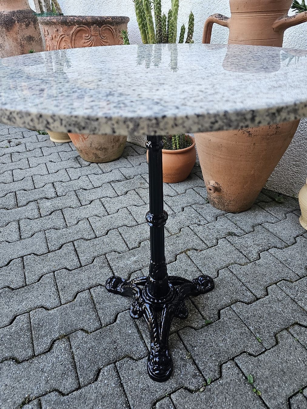 Tables: Granittisch Bistrotisch Balkontisch – D'occasion à Villnachern par hasta08 3
