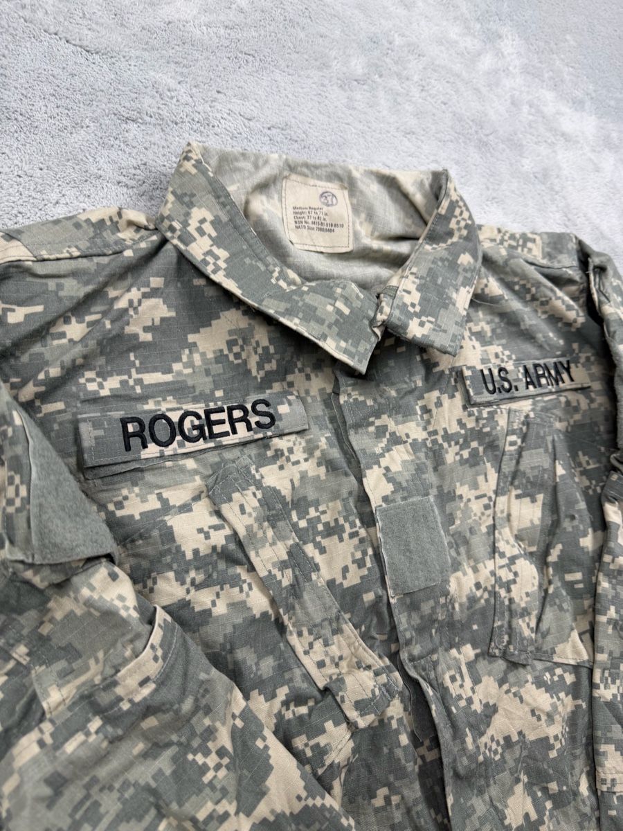 US Army Uniformes: US Army Feldbluse Tarnmuster Grösse Medium Regular – D'occasion à Erlinsbach SO par TogaResell 1