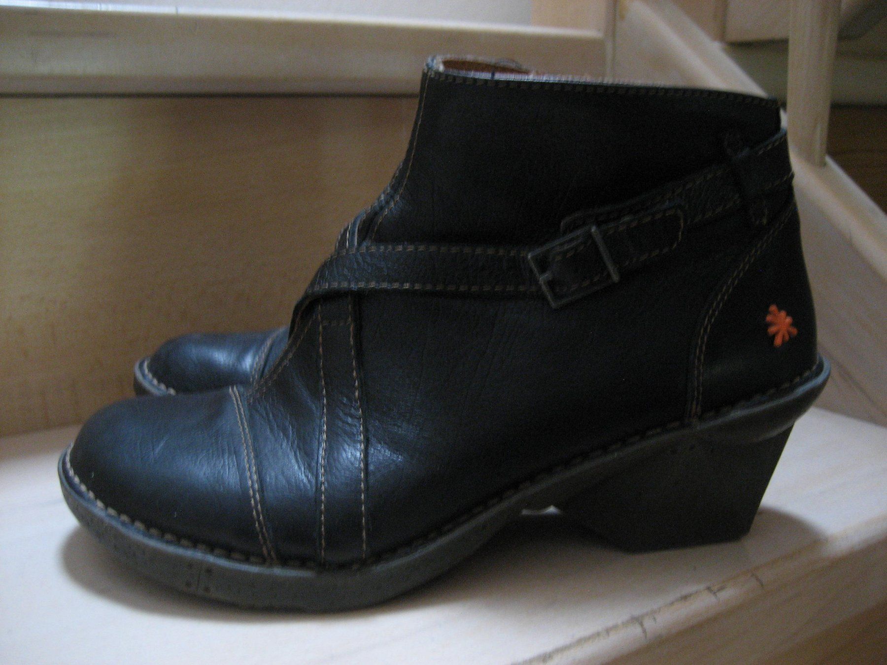Art Scarpe da donna: Bottines ART grandeur 39 – Nuovo (secondo la descrizione) da Delémont venduto da marryb