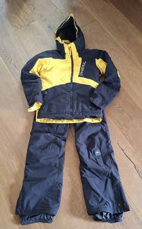 Skijacke und Hose von O'Neill Gr. 140