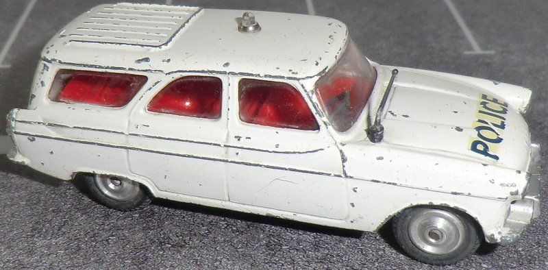 Voiture Miniature Corgi Toys Ford Zéphyr Police - Ancien Modèle De Collection - Occasion