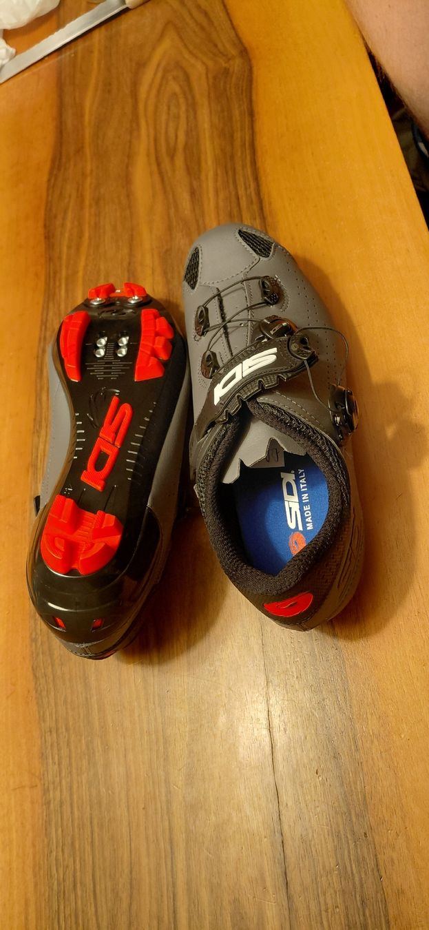 SIDI Chaussures hommes: Sidi MTB Eagle 10 Schuhe Grösse 42 Black Grey – Neuf avec emballage d'origine à Diessenhofen par kazwei 4