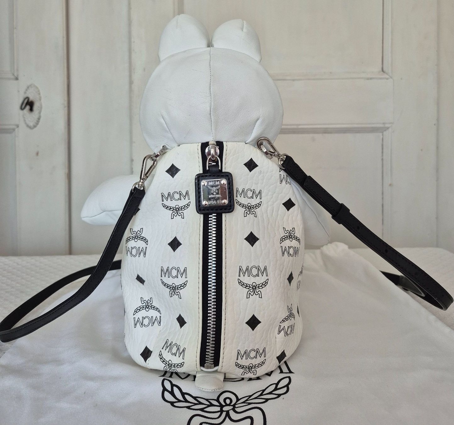 Mcm Taschen für Damen: MCM Crossbody Bag Limited Edition "Rabbit" – Gebraucht aus Dottikon von Pega7 4