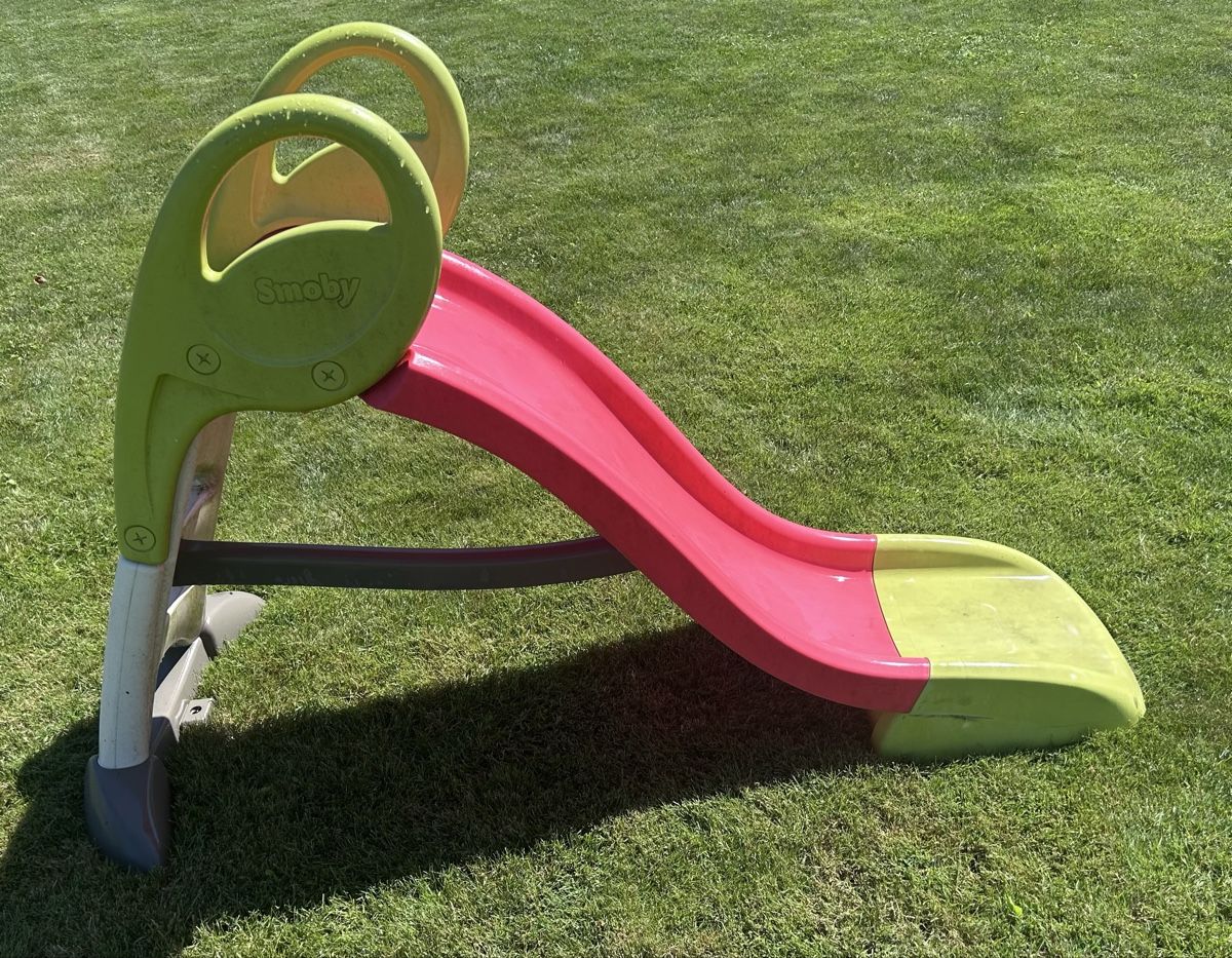 Smoby Scivoli: Kinderrutschbahn mit Wasseranschluss – Usato da Altikon venduto da Groebe