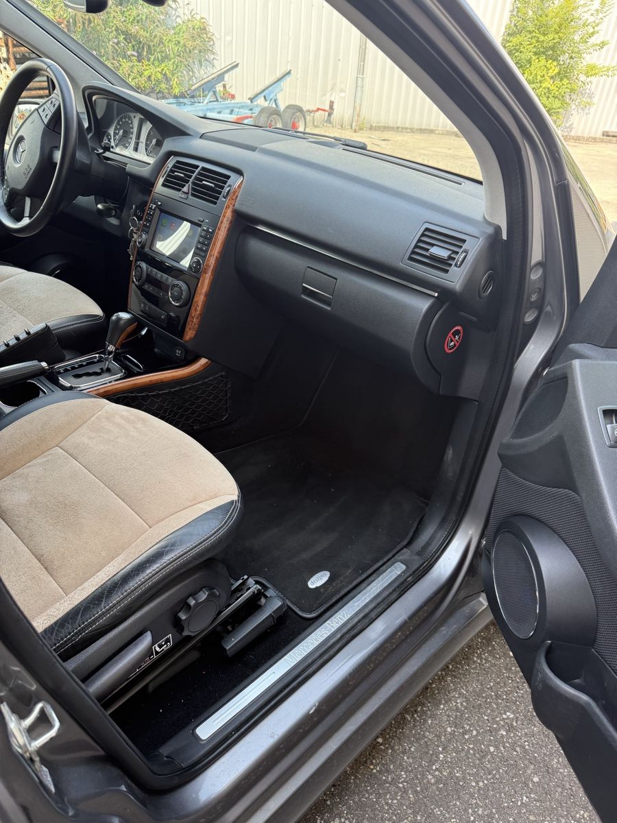 Mercedes-Benz Automobili: Mercedes Benz B200 Turbo – Usato da Luzern venduto da CocoLoco82 7