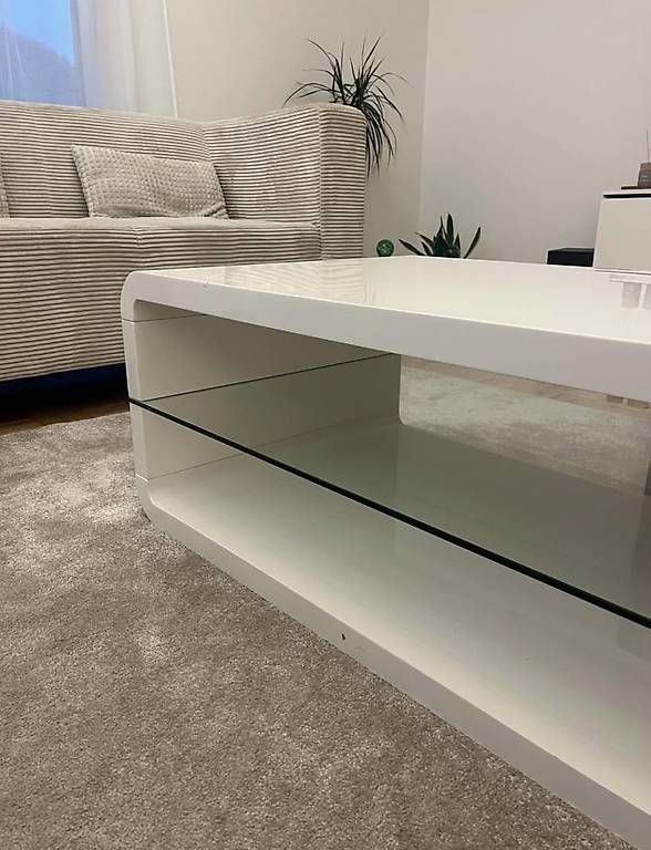 Tavoli: Couchtisch weiss modern – Usato da St. Margrethen SG venduto da lea_gs52 2