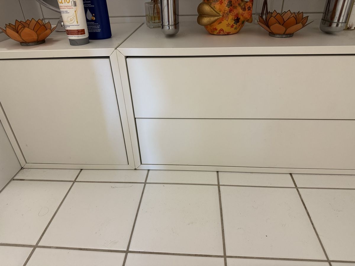 Armadi: Badezimmerschrank  – Usato da Ebmatingen venduto da Banganca 1