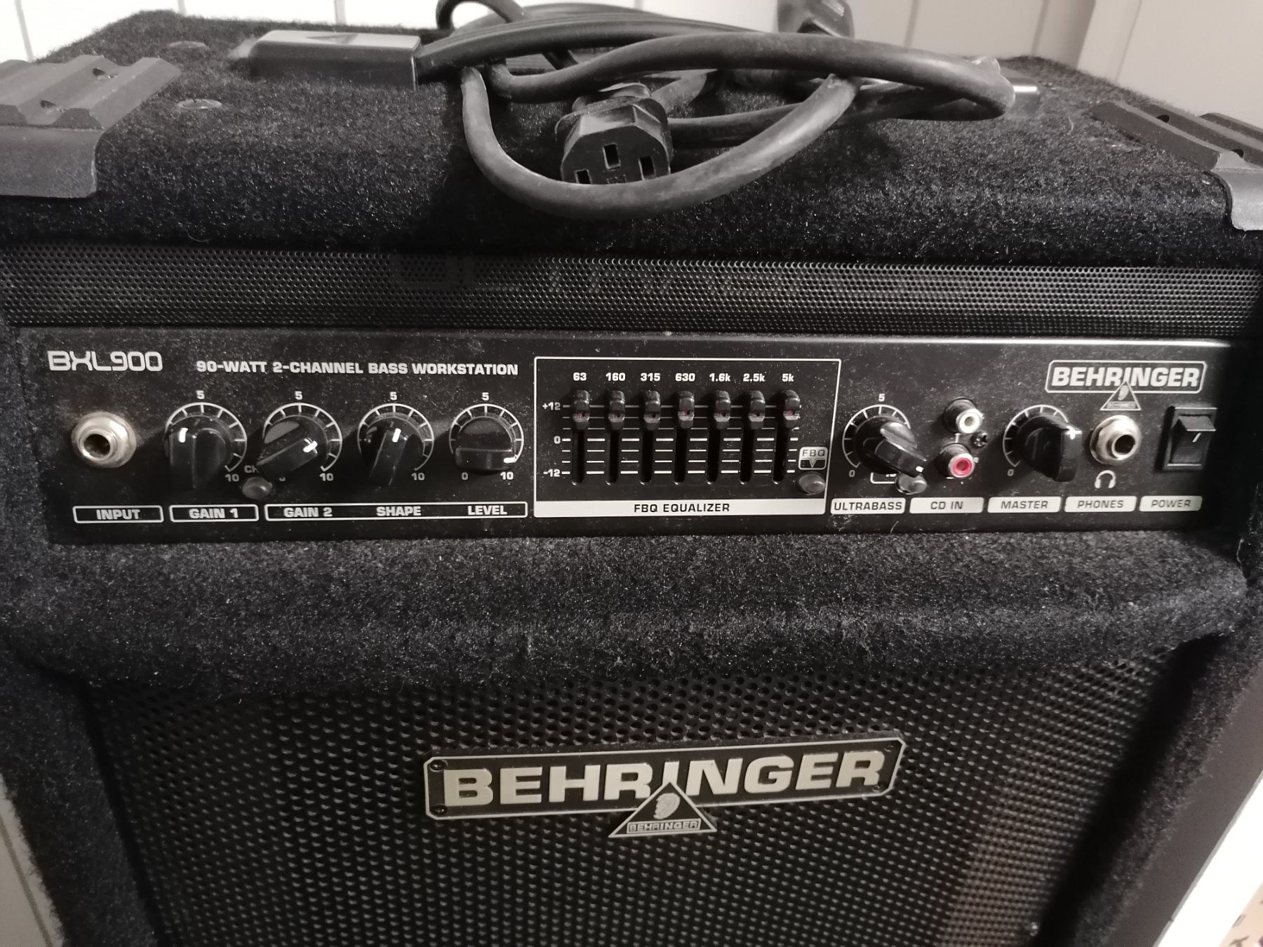 Behringer Amplificatori: Behringer Bassverstärker – Usato da Geroldswil venduto da Dirici 1