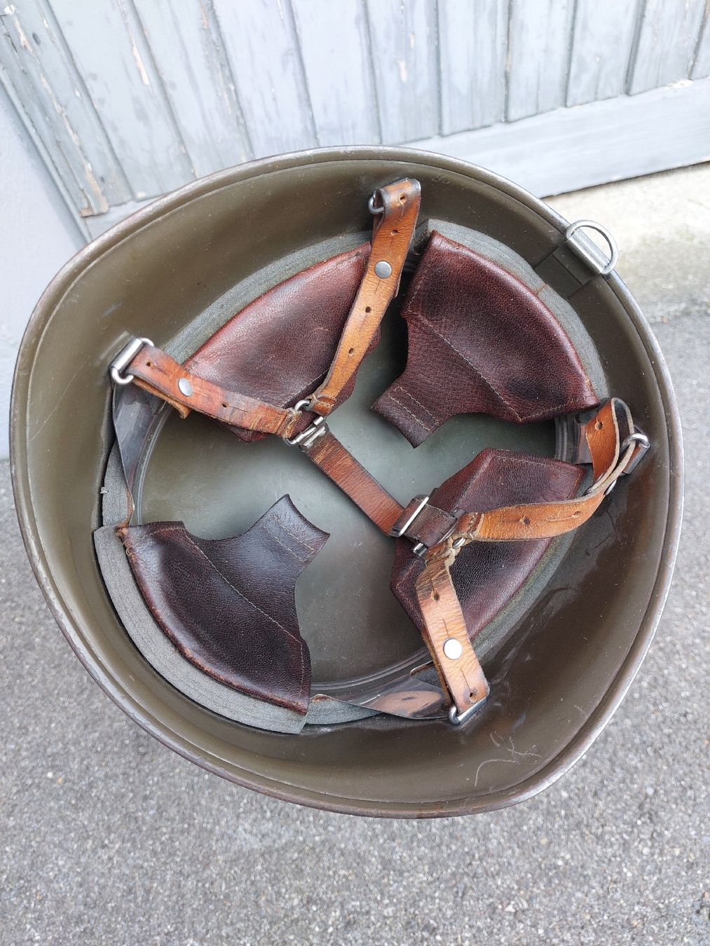 Schweizer Armee Uniformi & Effetti personali: Militärhelm Schweiz – Usato da Uster venduto da Gery8 2