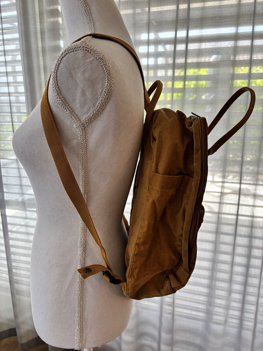 Fjällräven Zaini: FJÄLLRÄVEN Kanken Rucksack – Usato da Muhen venduto da Claudi1985 1