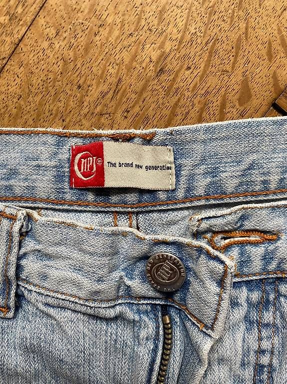Jeans: JEANS VINTAGE – Usato da Zürich venduto da lazzeri 1