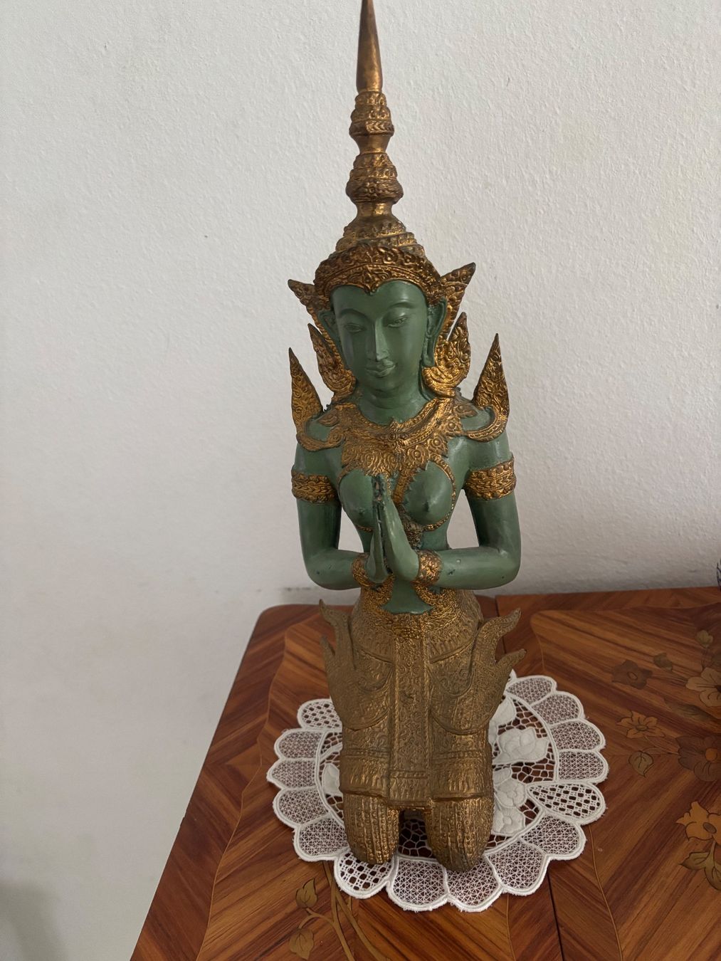 Statuette: Asiatische Tempeltänzerin Bronze – Usato da Kriens venduto da Mollinos