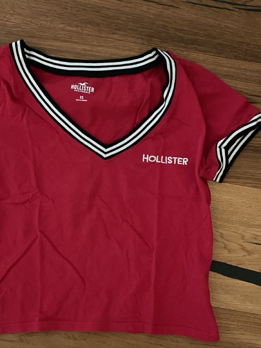 Hollister T-shirt: Hollister T-Shirt rot – Usato da Weinfelden venduto da aline.brc