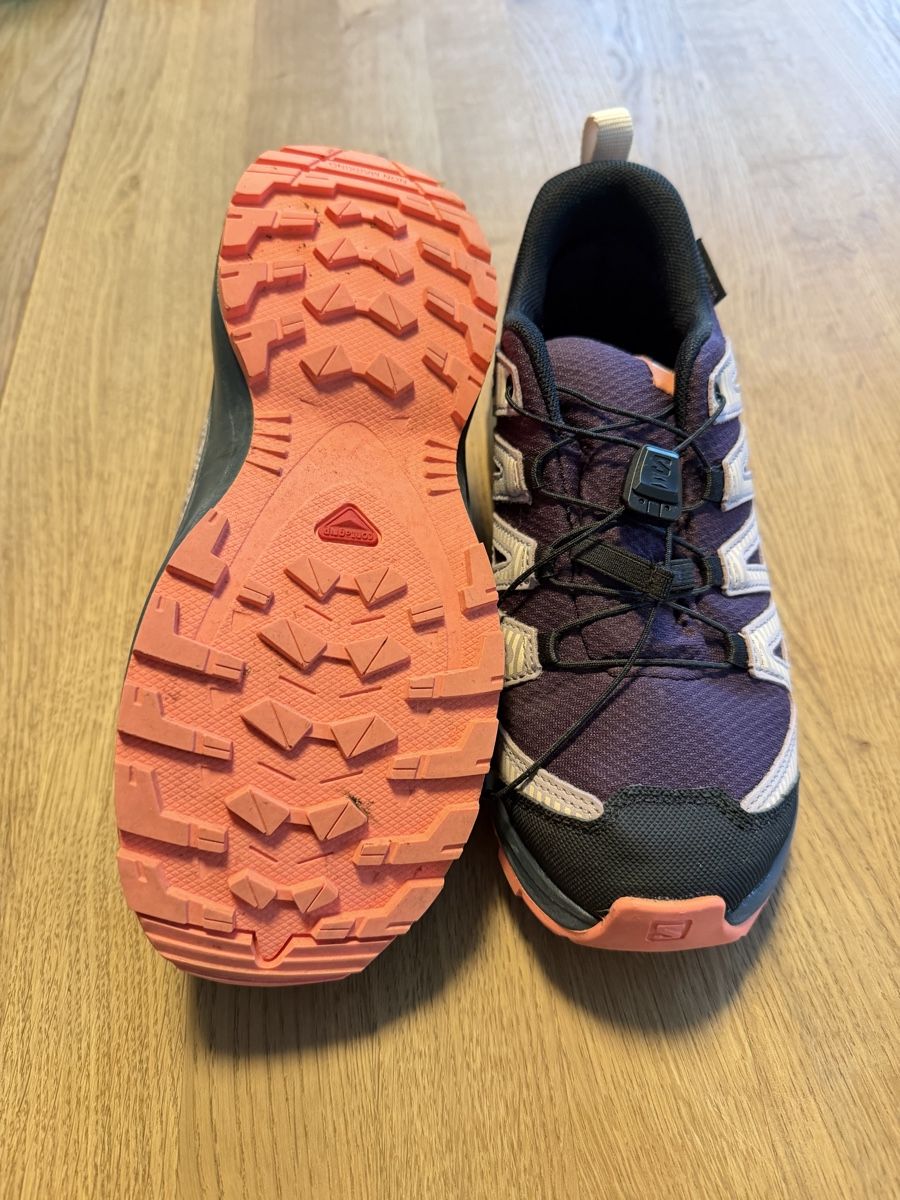 Chaussures filles: Salomon Trekkingschuhe Gr. 34 – D'occasion à Windlach par Binchen0 3