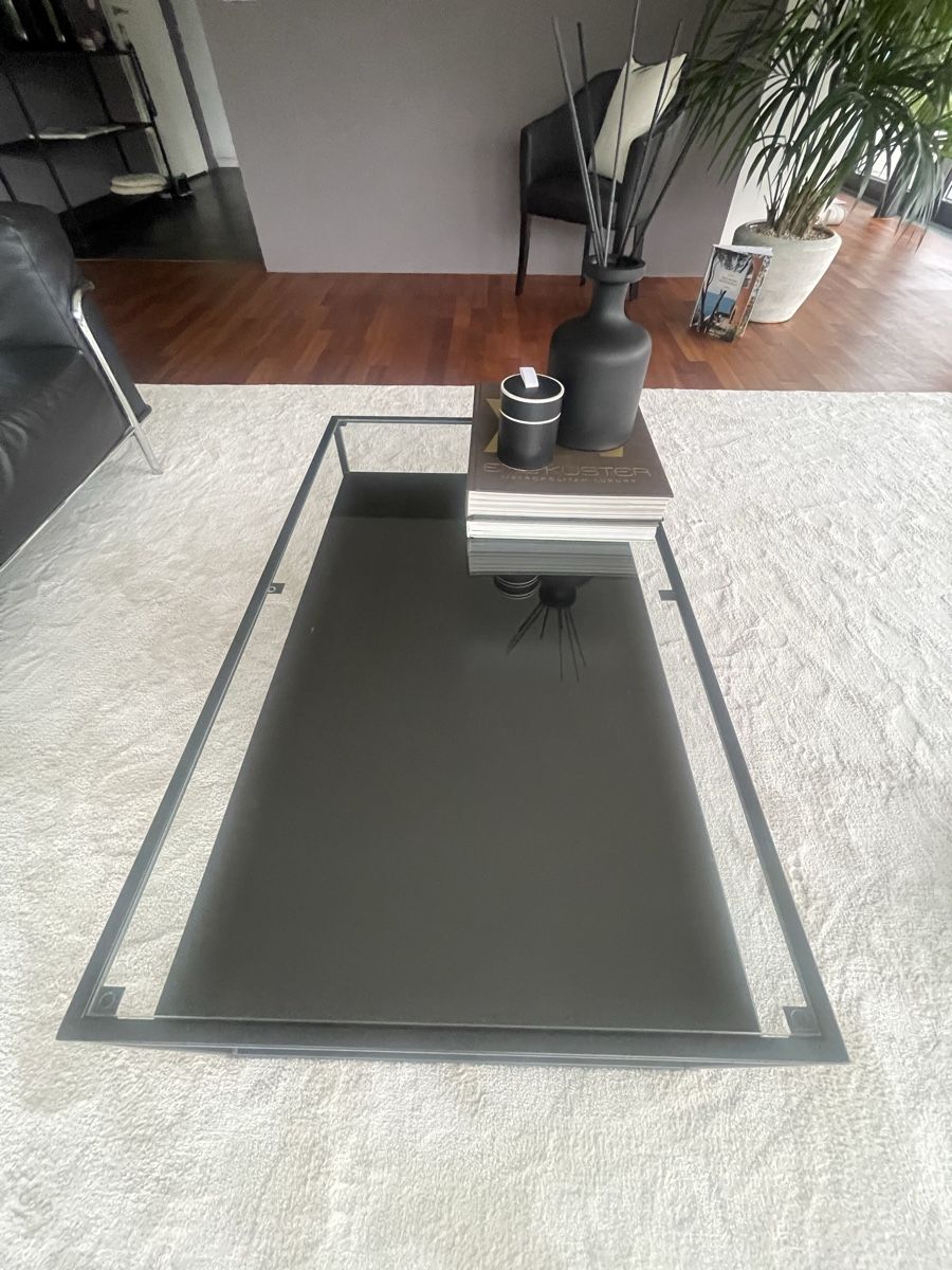 Tavoli: Couchtisch Glas Metall Schwarz mit Ablage – Usato da Meilen venduto da Karin2143 2