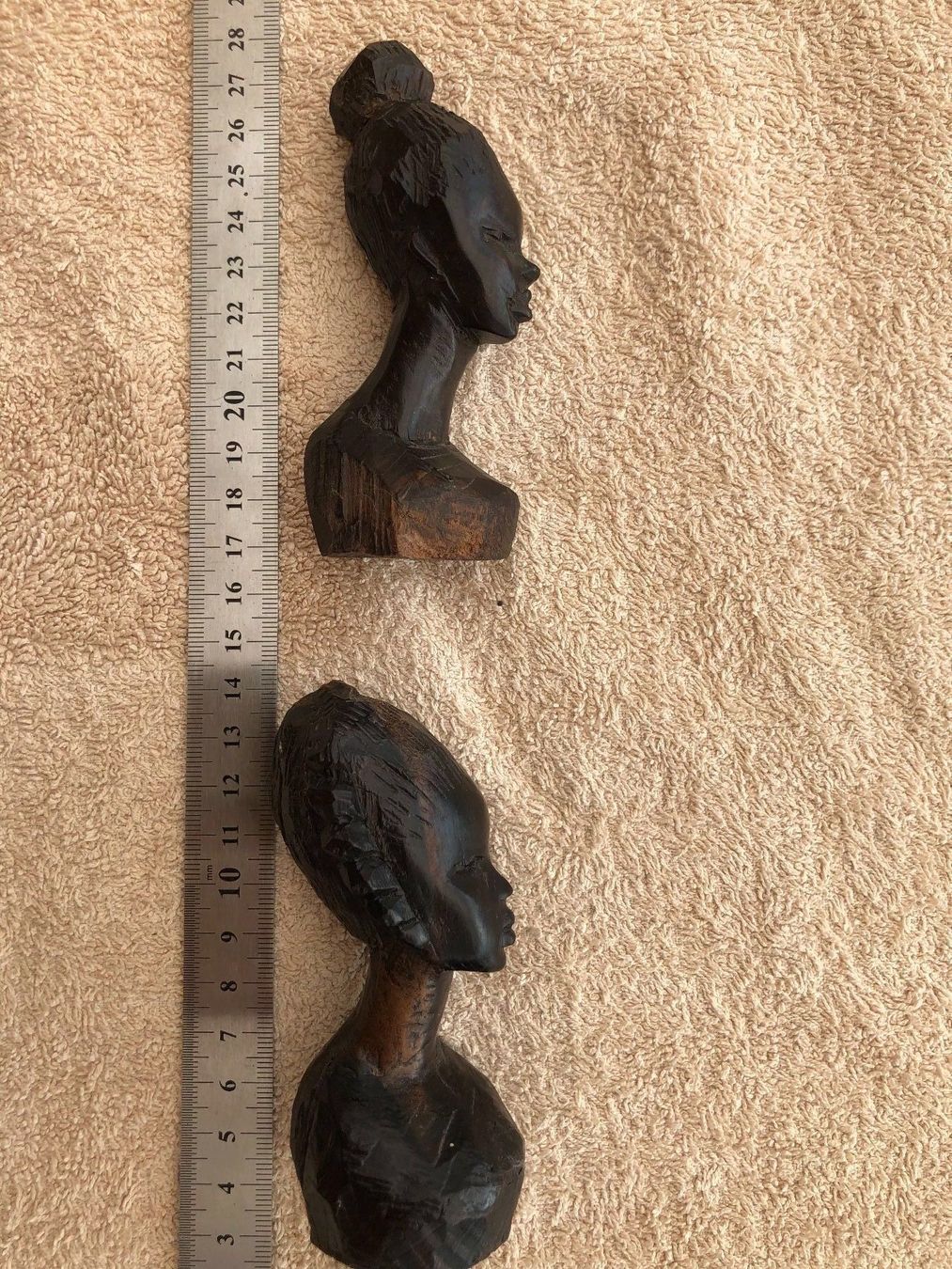 Statuette: 2 sculptures buste de femmes africaines – Usato da Goumoens-la-ville venduto da sfornallaz 1