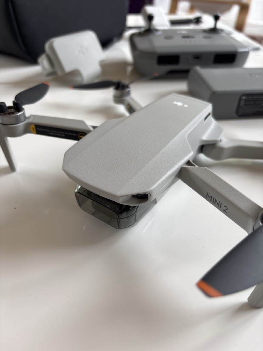 DJI Modellismo RC: Drone DJI Mini 2 Fly more Combo - parfait état, peu servi! – Nuovo (secondo la descrizione) da Monthey venduto da LoveBrand 1