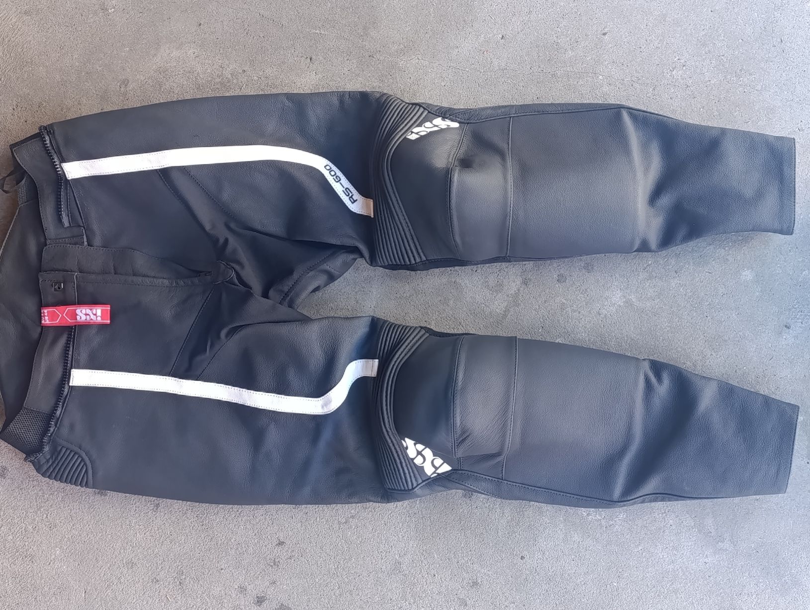 IXS Pantaloni: Neue noch nie getragen Lederhosen – Nuovo (secondo la descrizione) da Mels venduto da ney_k56z