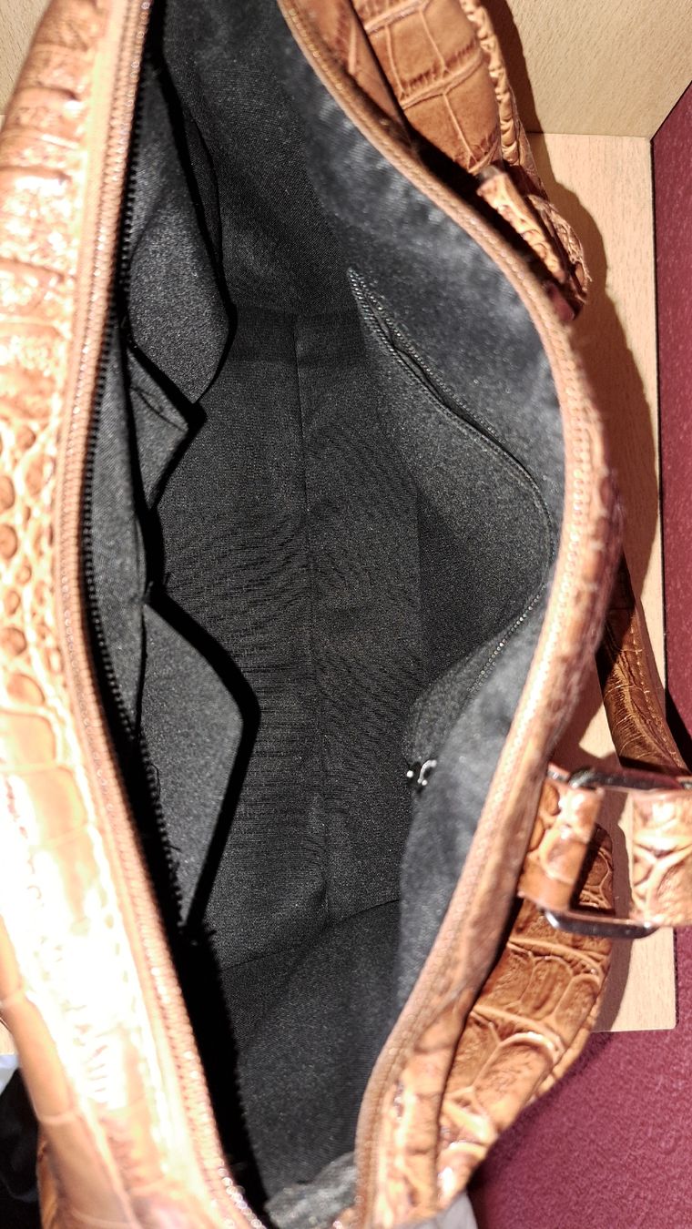 Borse da donna: Schultertasche – Difettoso da Winterthur venduto da Ric_Ardo_ 3