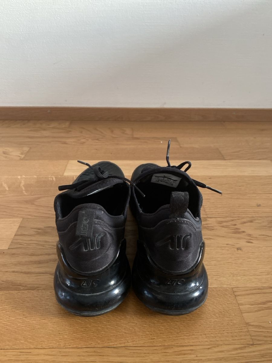Nike Scarpe da uomo: Nike Sneaker Air270 – Nuovo (secondo la descrizione) da Glattpark(Opfikon) venduto da tri_hm8x 2