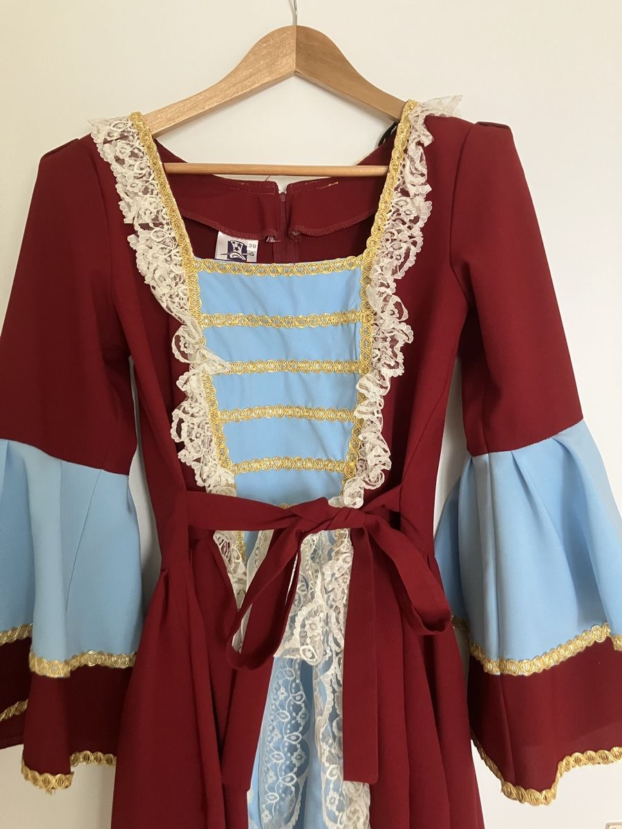 Costumi: Fasnachtskostüm Barock Maitresse/mit Perücke – Usato da Küssnacht am Rigi venduto da mon_t885 2