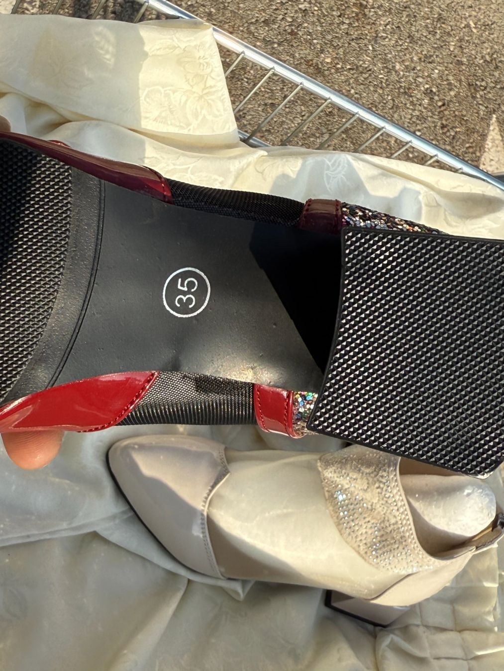 Scarpe da donna: Damen- oder Mädchenschuhe Größe 35 - NEU UNBENUTZT – Nuovo e nell'imballaggio originale da Vacallo venduto da cri_229f 6