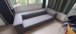 Schönes modernes Sofa