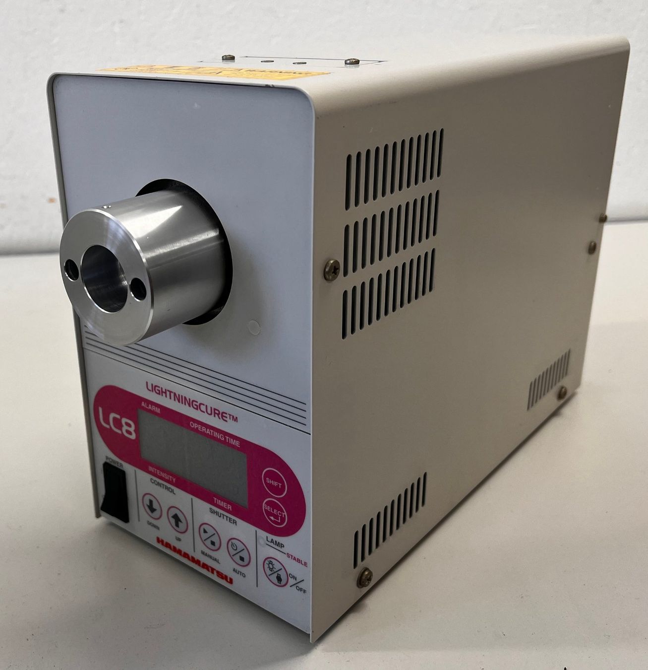 Accessori da laboratorio: Hamamatsu L9588-06 LC8 Lightningcure Spot Light Source – Usato da Niederdorf venduto da LeptonAG_Labor