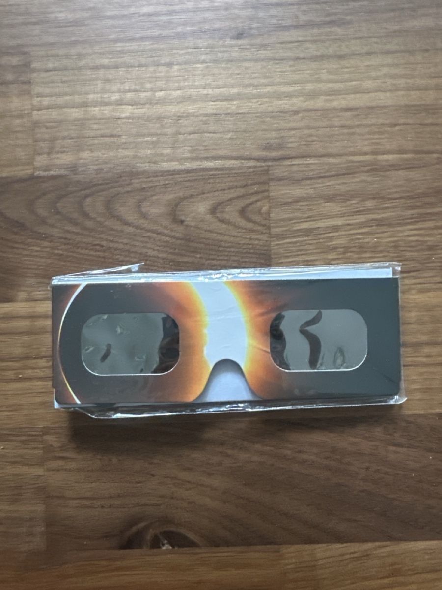 Brillen & Gläser: Sonnenfinsternis Brille – Neu und originalverpackt aus Zürich von rap_qd7q