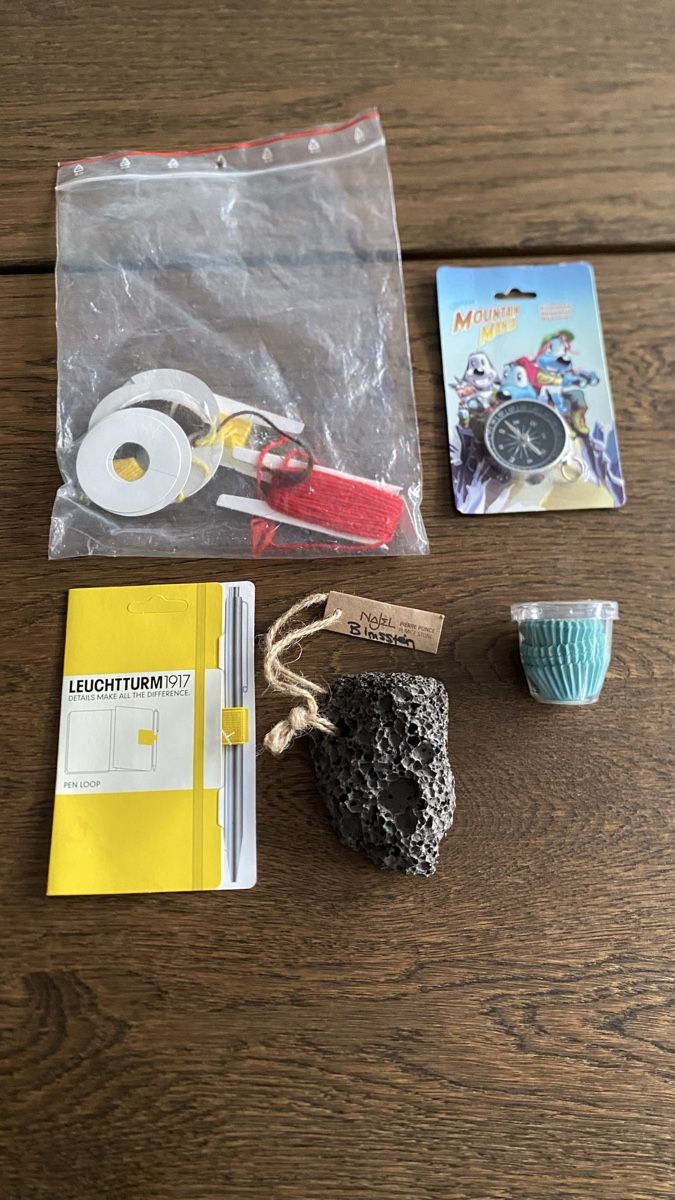 Migros Tutte le decorazioni: Diverse Artikel: Kompass, Bimsstein, Pompon, Pralineform  – Usato da Hochwald venduto da _biene_