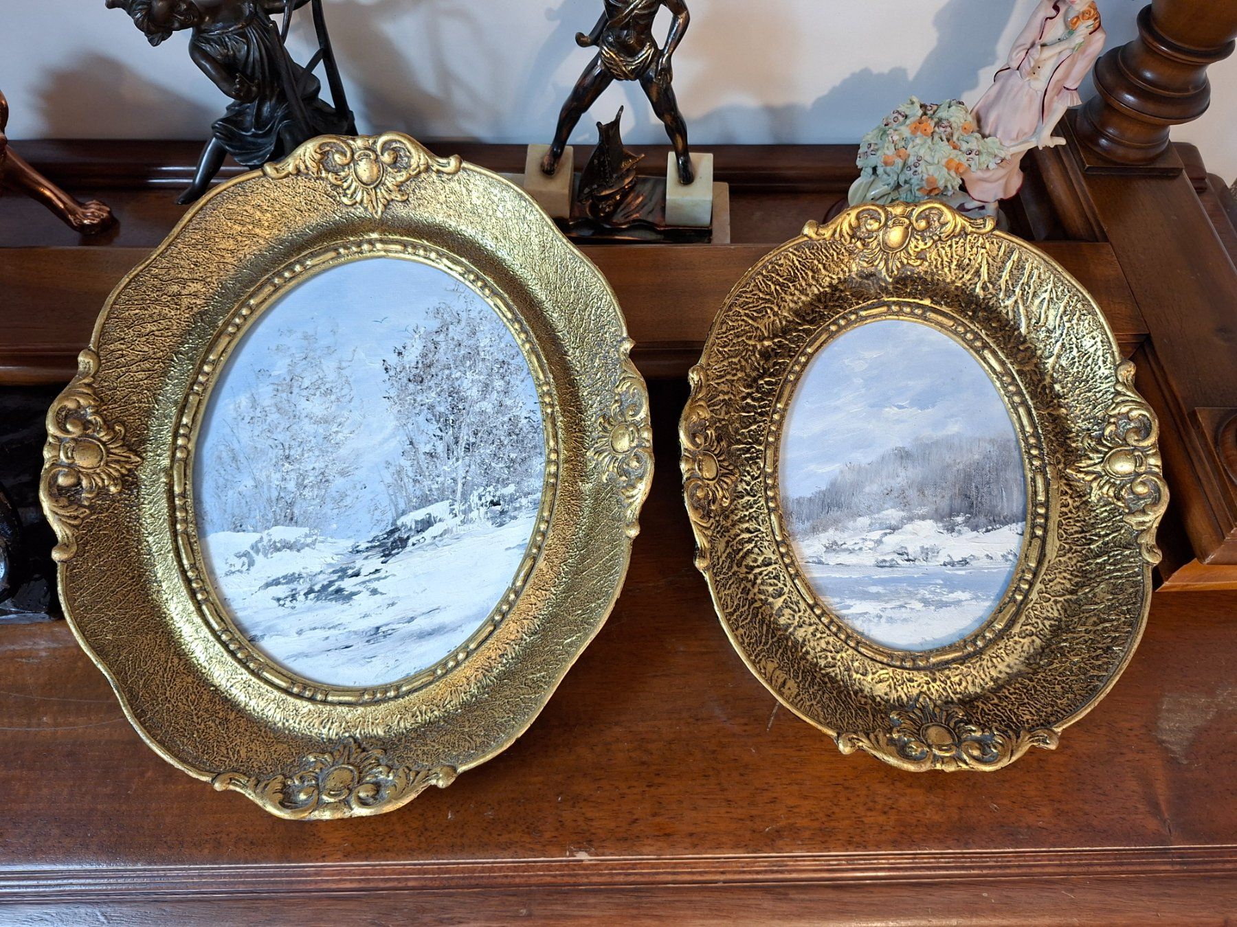 Dipinti: 2er Set Oval Gemälde Winterlandschaft Prunkrahmen – Usato da Steffisburg venduto da ZeitReise_