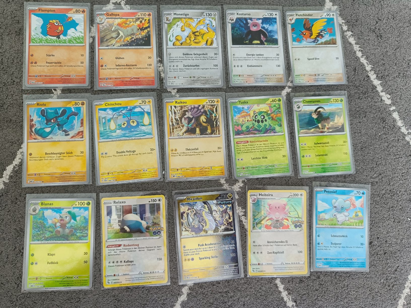 Pokémon Carte collezionabili: Kleines Special Set Reverse Holo / Holo Pokemon Karten – Usato da Rorschach venduto da Laboumedeluxe