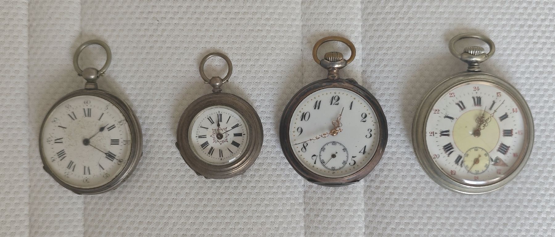 Orologi: 4 Taschenuhren, Sackuhren – Usato da Diessenhofen venduto da Oatman66