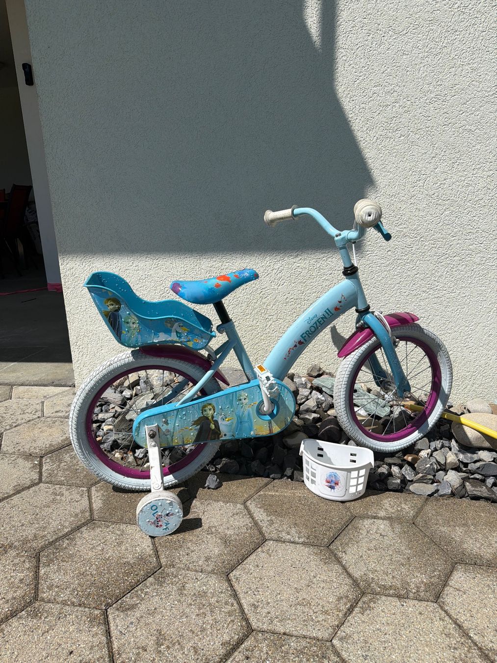 Velos: Kinderfahrradli "Die Eiskönigin" 12 Inch – Defekt aus Gunzwil von mhj_s88f